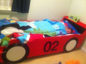 Oneforfun... bei Scott zu Hause im Kinderbett