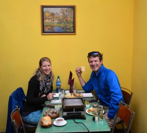 Wir gönnen uns zum ersten Mal ein Raclette auf unserer Reise