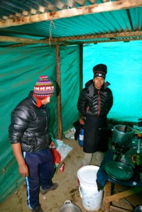 Unsere Kochmannschaft - Hut durfte nicht fehlen...